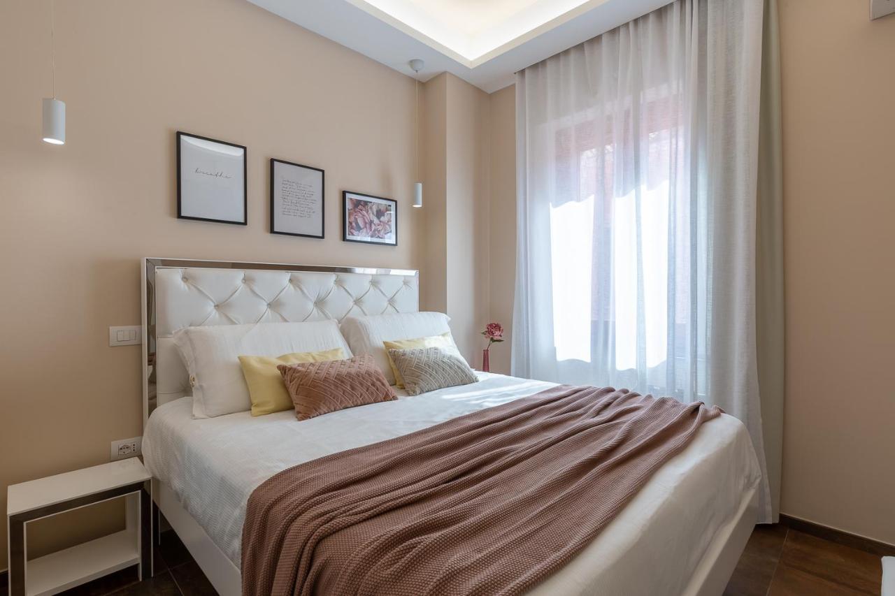 Club 57 Imperial Rooms Кальярі Екстер'єр фото