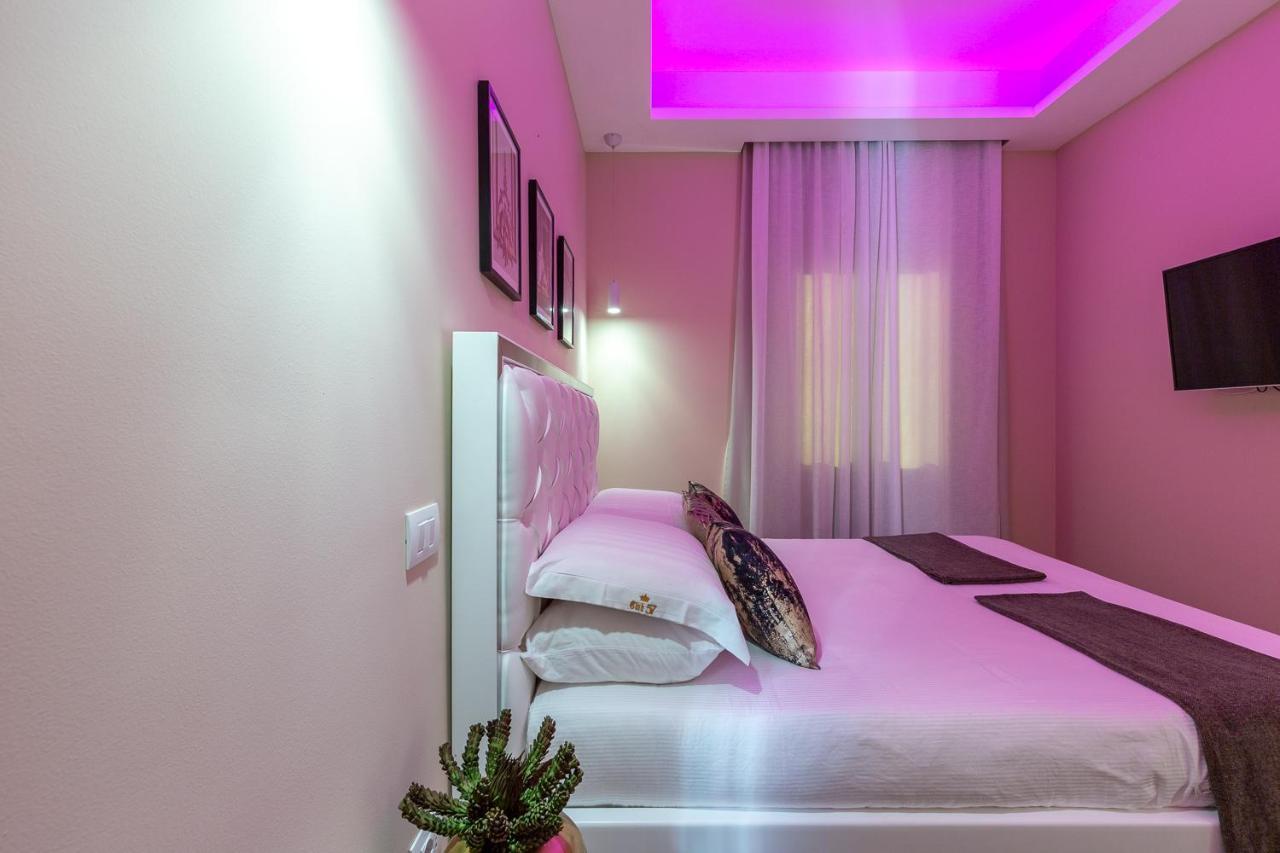 Club 57 Imperial Rooms Кальярі Екстер'єр фото