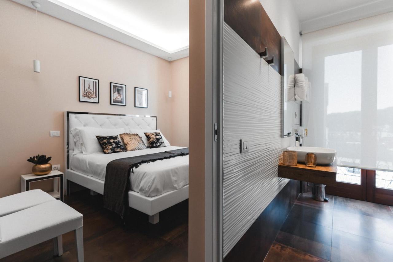 Club 57 Imperial Rooms Кальярі Екстер'єр фото